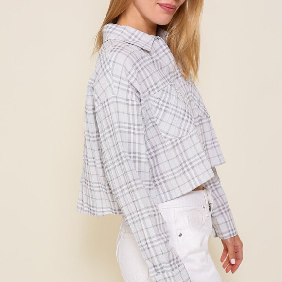 LUMIERE Grey Plaid Cropped Button-Up Shirt | Lightweight Casual Top - Picture 3 of 5